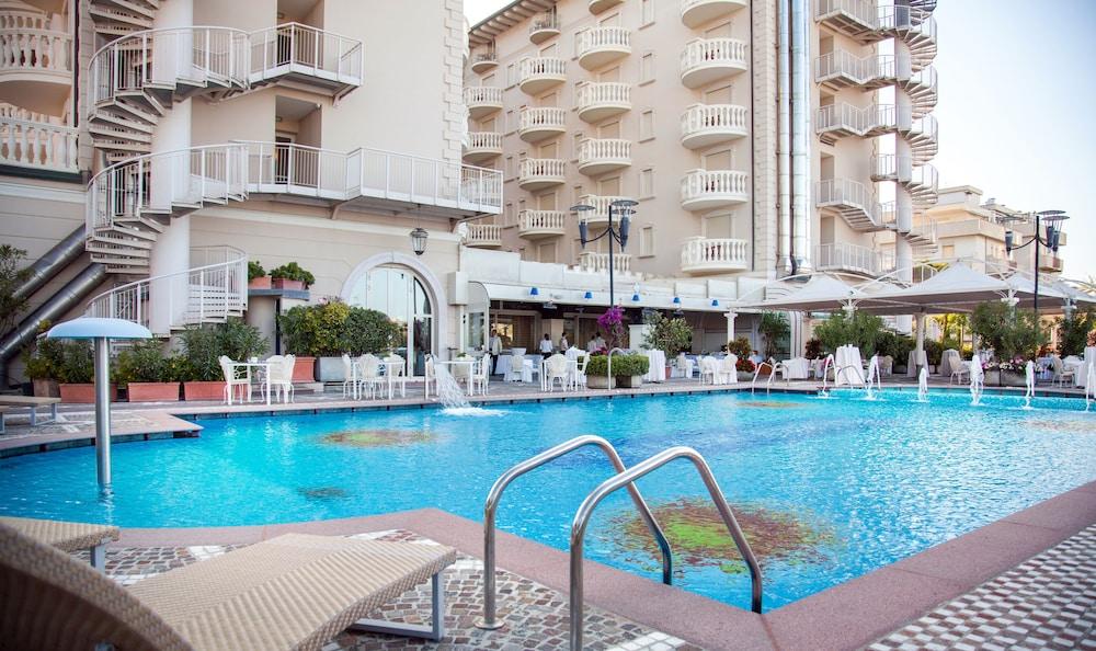 Palace Hotel Milano Marittima Luaran gambar