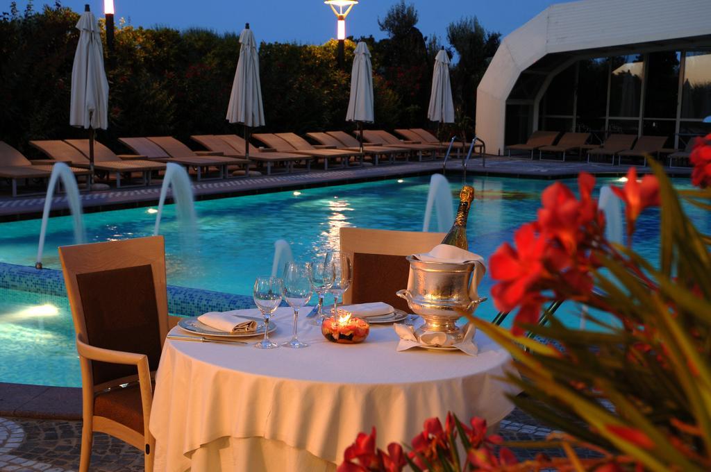 Palace Hotel Milano Marittima Luaran gambar