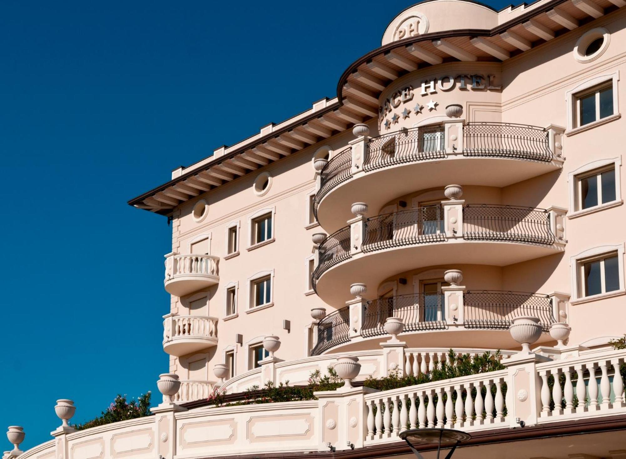 Palace Hotel Milano Marittima Luaran gambar